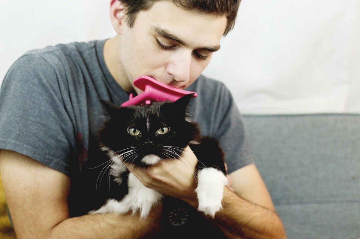 Buddy’s Mailbag: Get Your Tongue Off&nbsp;Me!