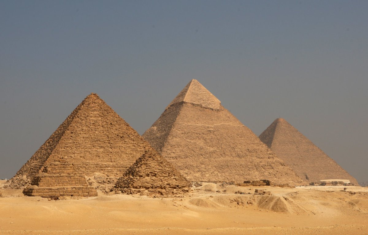 Archaeologists Find New Pyramid In Buddy’s Litter&nbsp;Box