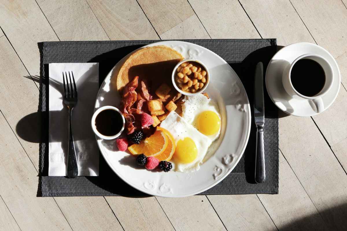 Point/Counterpoint: ‘Breakfast Comes First!’ vs ‘You Don’t Need To Eat Breakfast Right&nbsp;Away!’