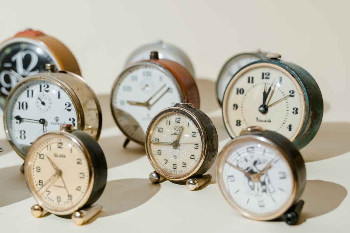 Point/Counterpoint: ‘Schedules Are For Squares’ vs ‘My Meals Must Be Served Precisely On Schedule!’